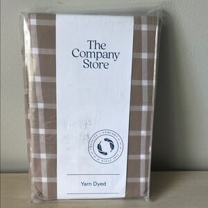 The Company Store
Windowpane Yard-Dyed Taupe Percale King Pillowcase (Set of 2)